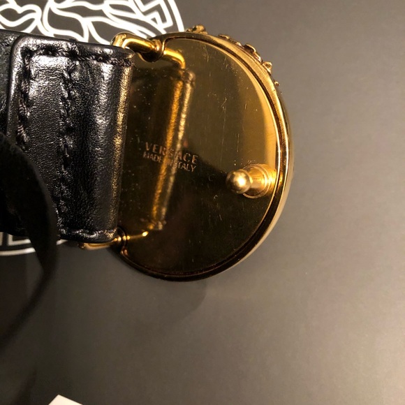 VERSACE - Picture 7 of 13